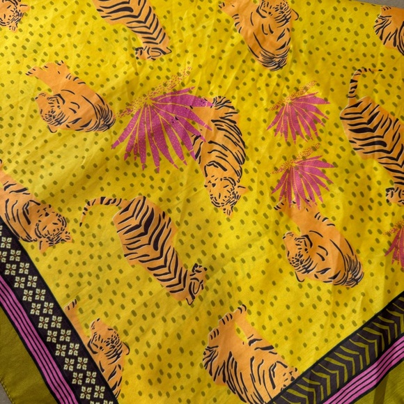 Zara Animal Tiger Safari Print Square Small Satin Neck Scarf One Size - Picture 3 of 7